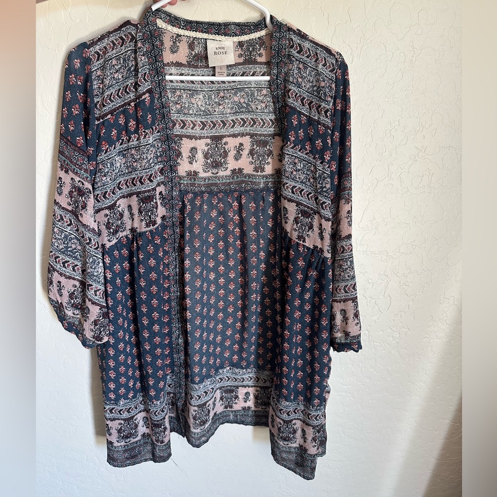 Knox Rose Blue and Pink Kimono